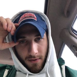 Meet your Posher, Avery